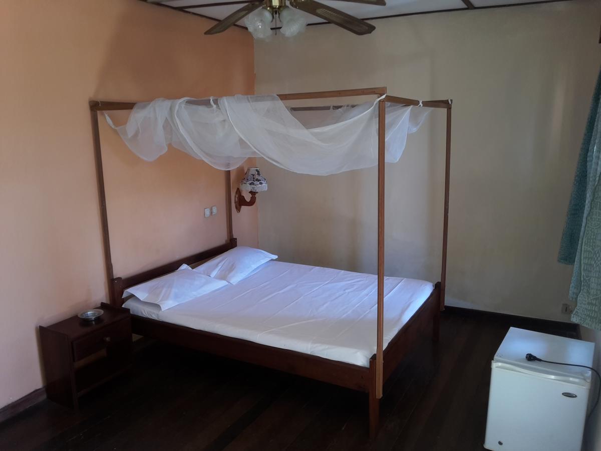 Hotel Valiha Antsiranana Buitenkant foto