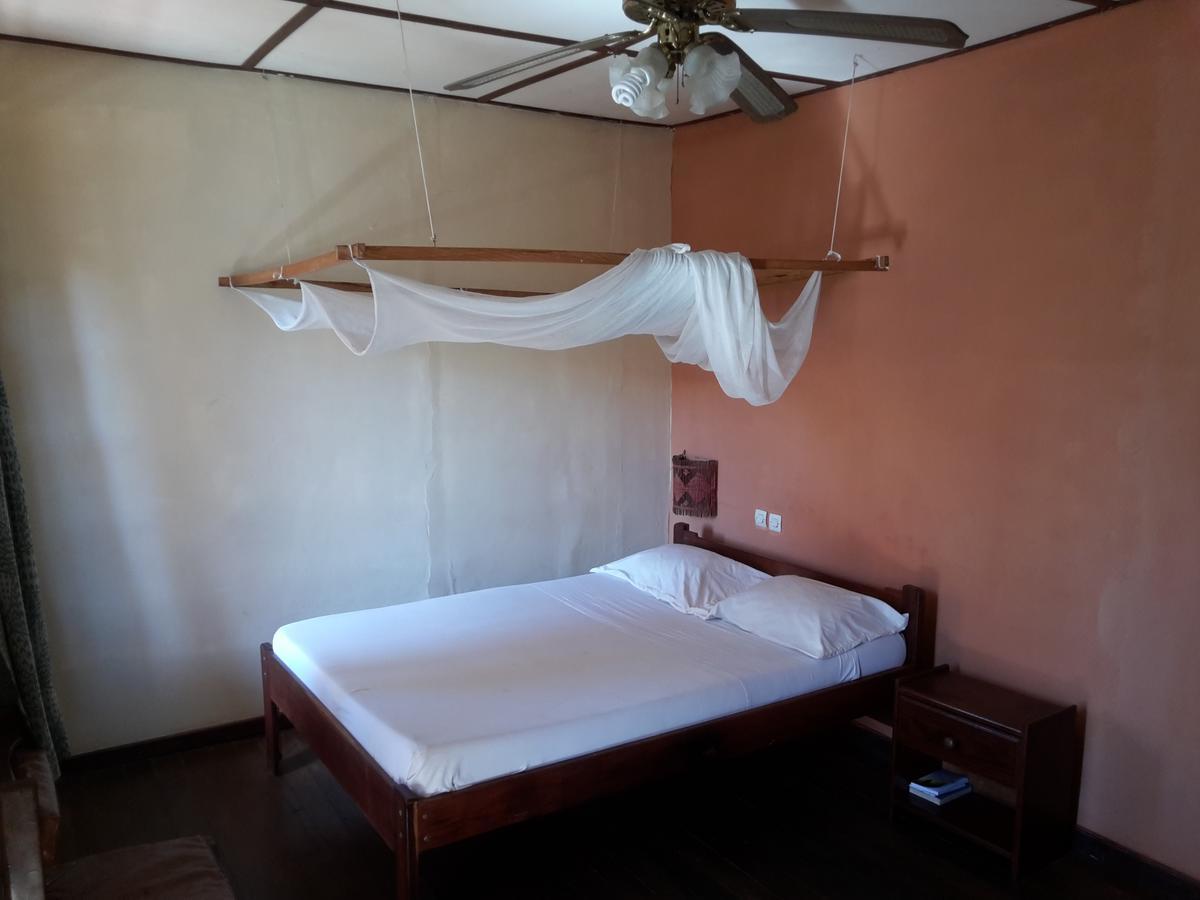 Hotel Valiha Antsiranana Buitenkant foto